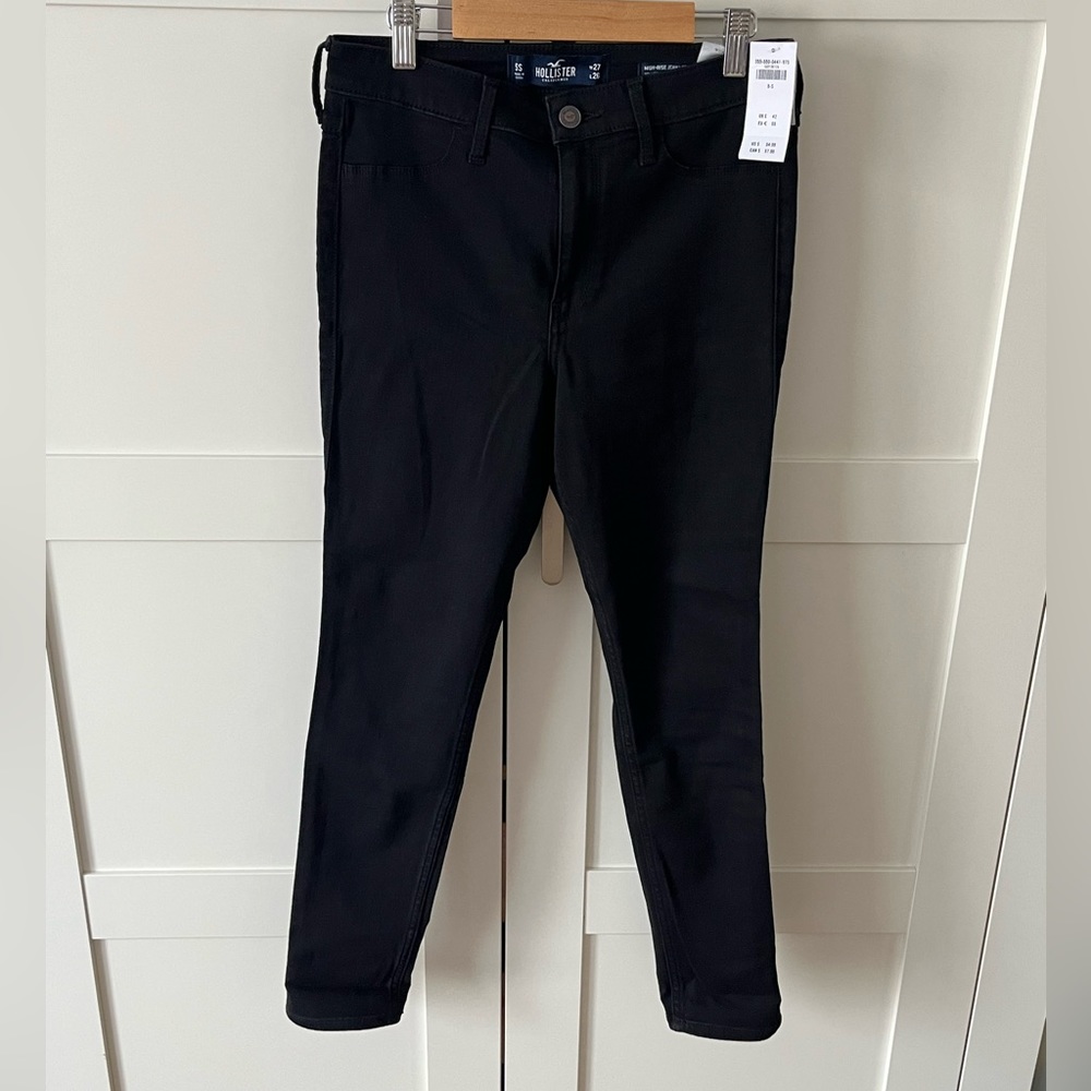Hollister Black Jeggings sz 5Short